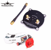 Load image into Gallery viewer, 5.8GHz Triple Feed Patch Antenna SMA / RP SMA Directional Circularly Polarized Antenna
